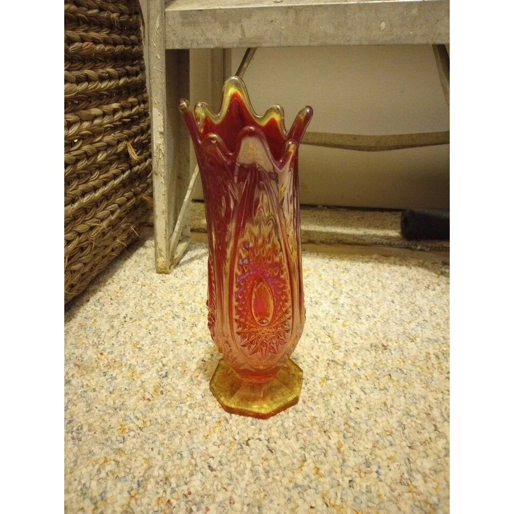Vintage Indiana Glass Heirloom Pattern Amberina Swung Vase 8 Finger Massive GLOW